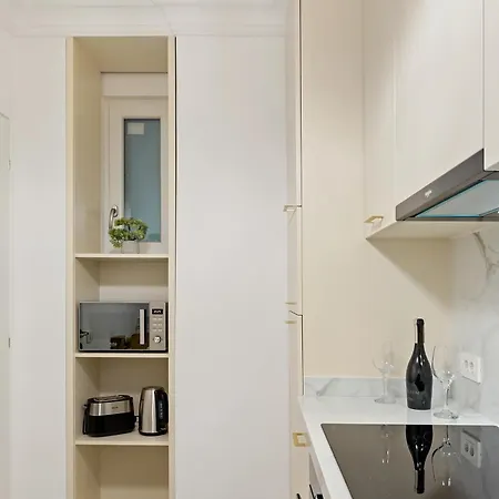 - Rafinament Arhitectural - Blocul Wilson